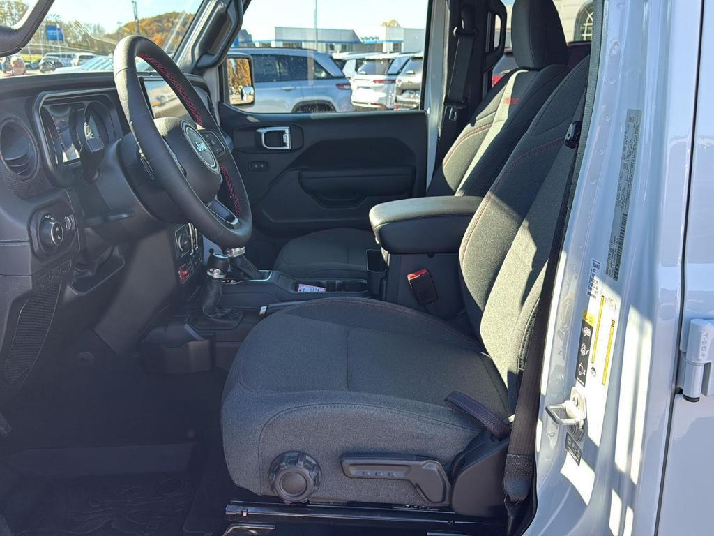 used 2024 Jeep Gladiator car, priced at $47,995