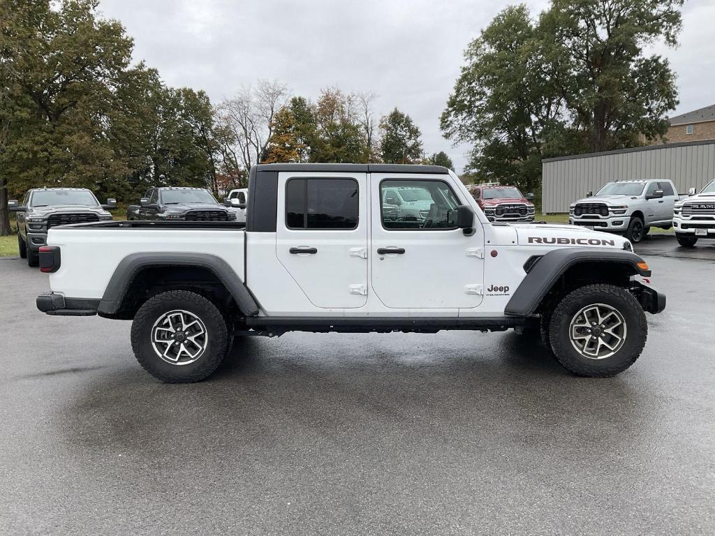 used 2024 Jeep Gladiator car, priced at $49,000