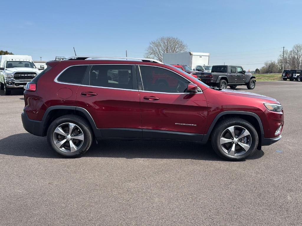used 2019 Jeep Cherokee car, priced at $18,400