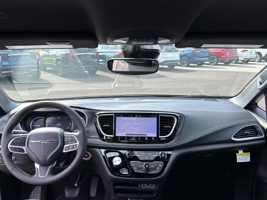 new 2025 Chrysler Pacifica Hybrid car, priced at $48,337