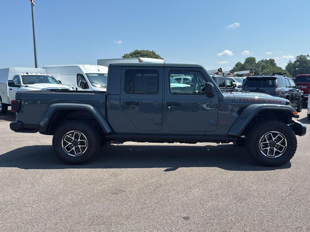 new 2025 Jeep Gladiator car, priced at $55,845