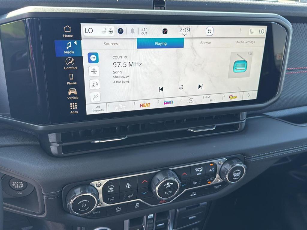 new 2025 Jeep Gladiator car, priced at $56,345