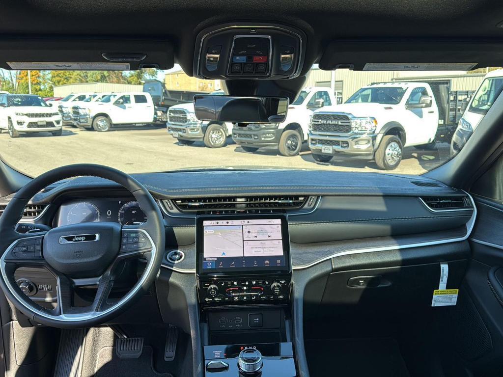 new 2025 Jeep Grand Cherokee L car, priced at $50,247