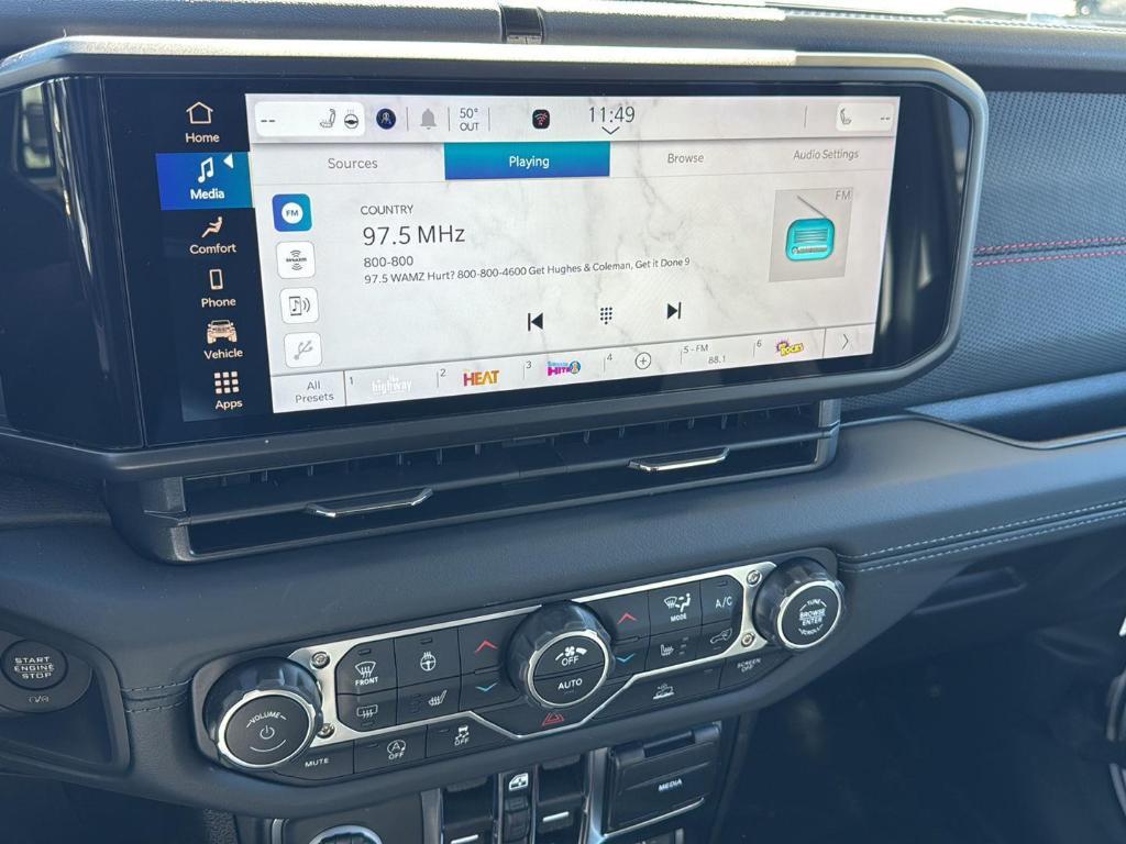 new 2025 Jeep Gladiator car, priced at $50,614