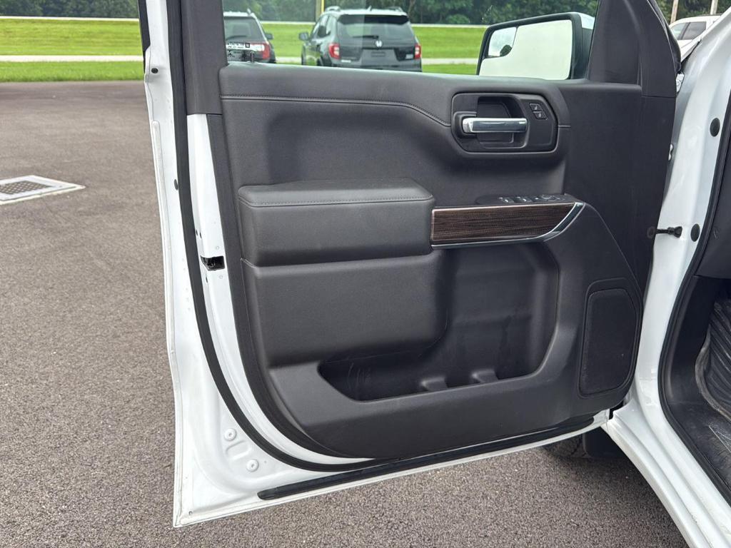 used 2021 Chevrolet Silverado 1500 car, priced at $32,700