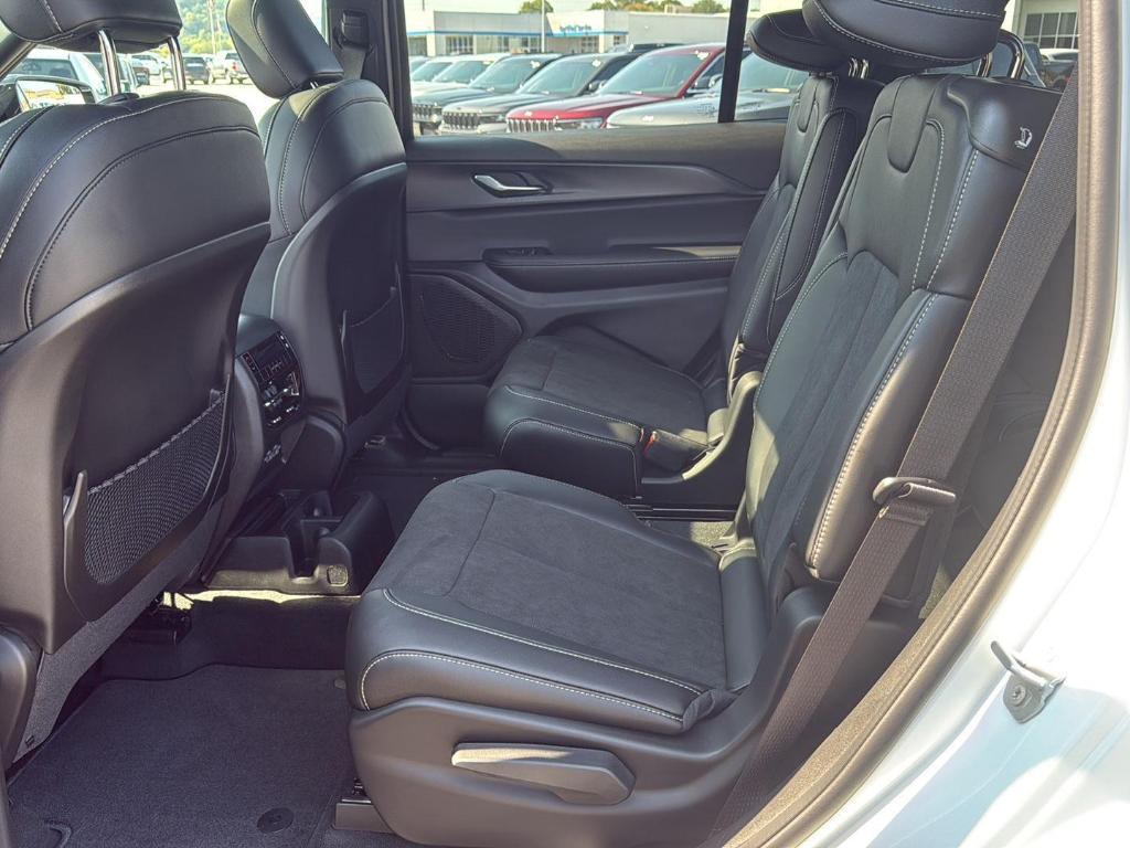 new 2025 Jeep Grand Cherokee L car, priced at $44,780