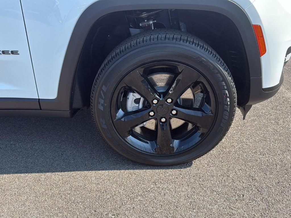 new 2025 Jeep Grand Cherokee L car, priced at $44,780