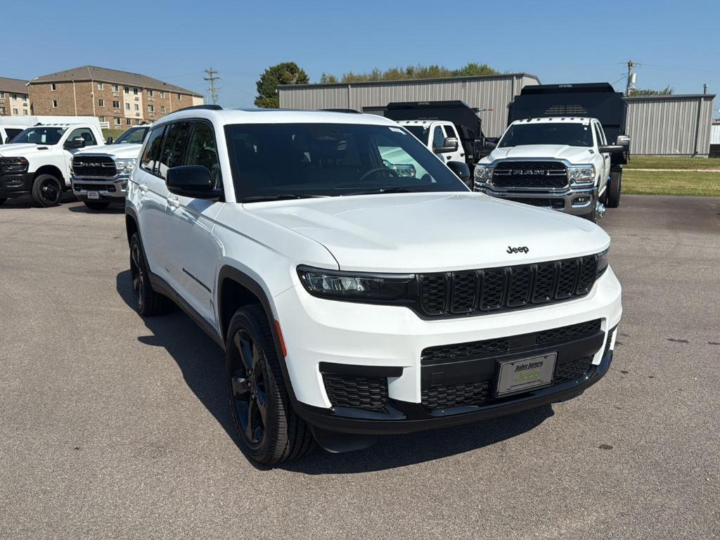 new 2025 Jeep Grand Cherokee L car, priced at $44,780