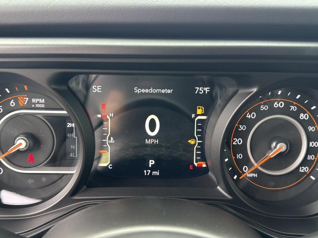 new 2025 Jeep Gladiator car, priced at $51,565
