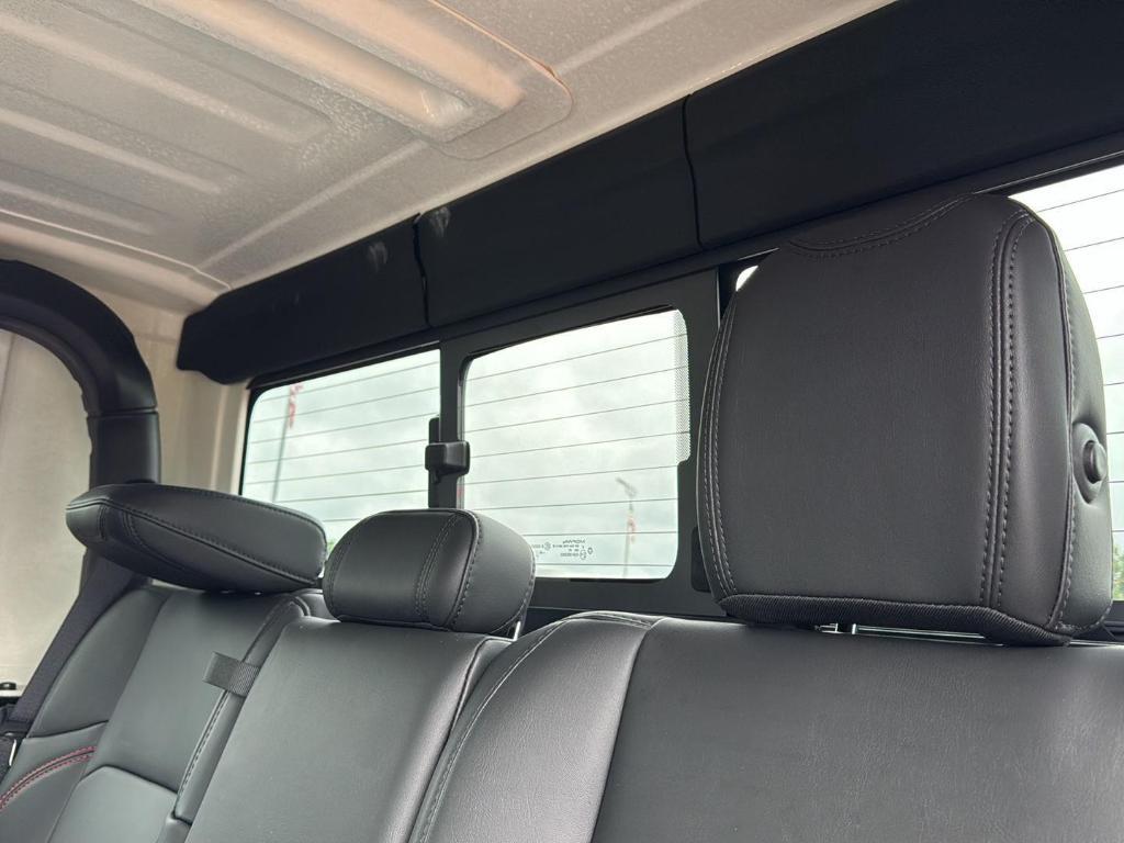 new 2025 Jeep Gladiator car, priced at $51,565