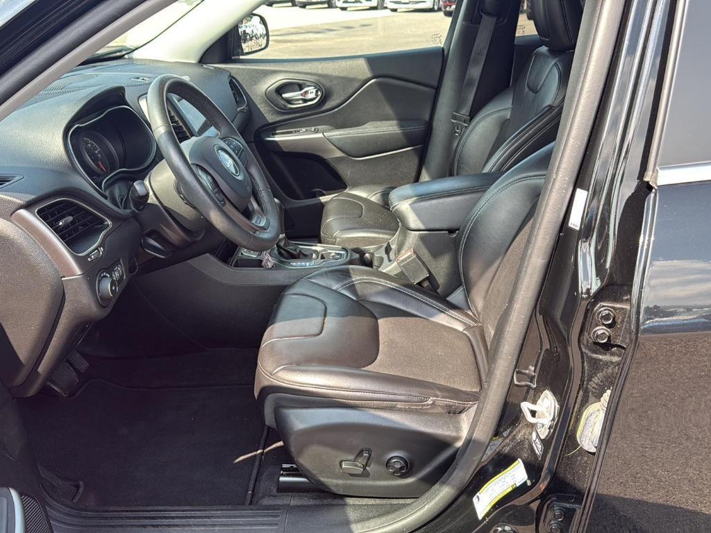used 2021 Jeep Cherokee car, priced at $17,900