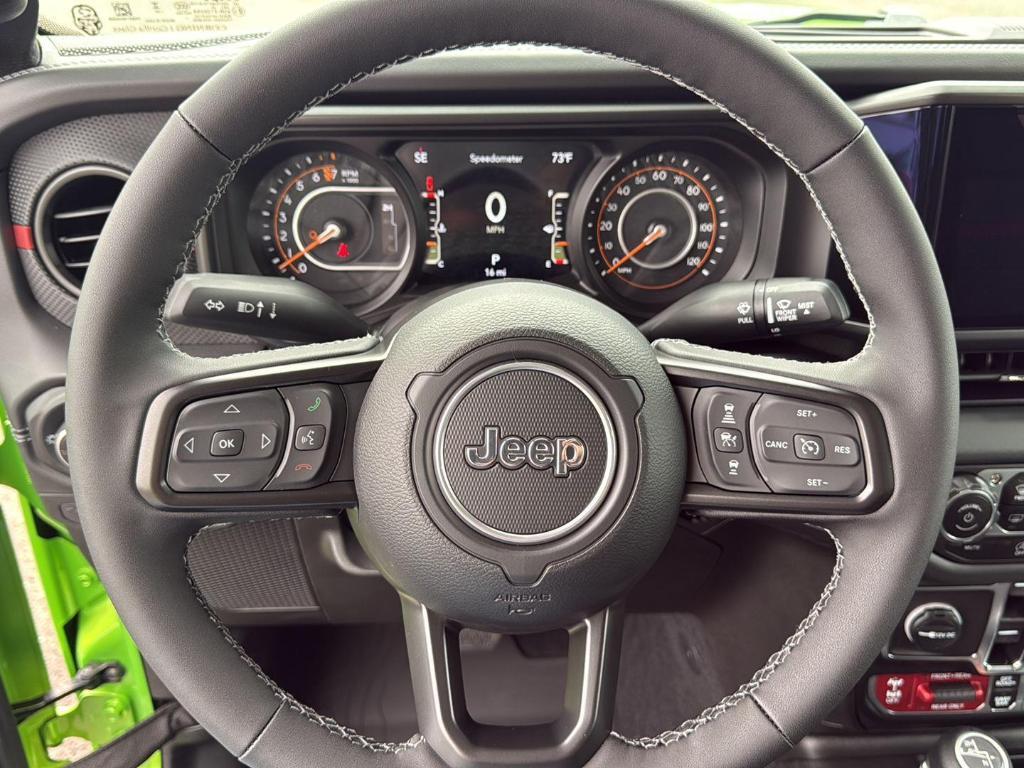new 2025 Jeep Gladiator car, priced at $49,178