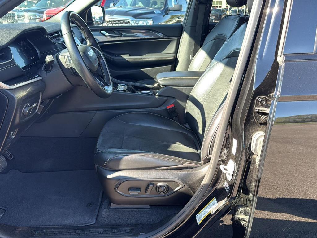 used 2022 Jeep Grand Cherokee L car, priced at $27,500