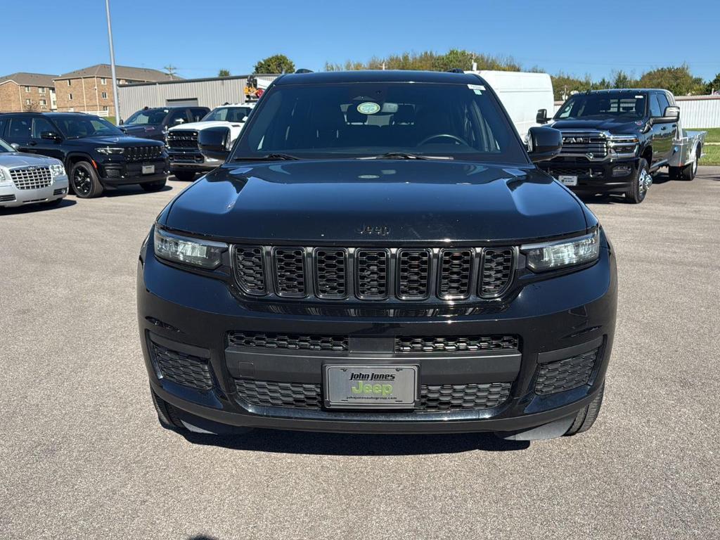 used 2022 Jeep Grand Cherokee L car, priced at $27,500