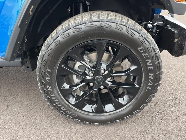 new 2025 Jeep Gladiator car, priced at $40,500