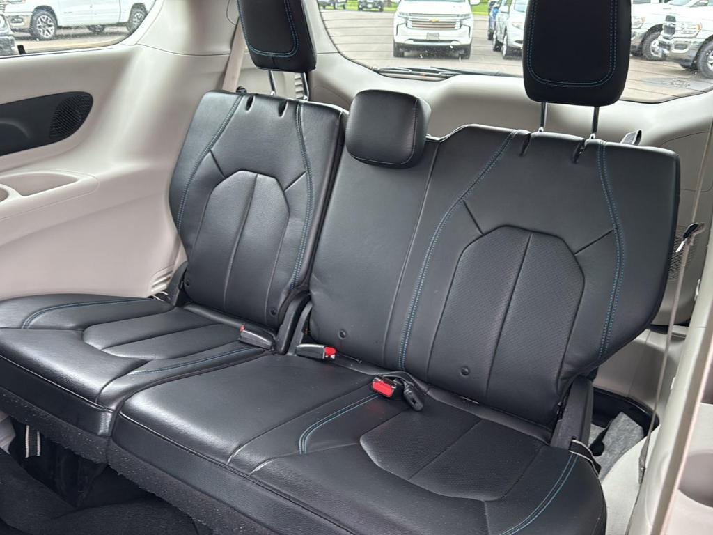 used 2021 Chrysler Pacifica Hybrid car, priced at $20,450