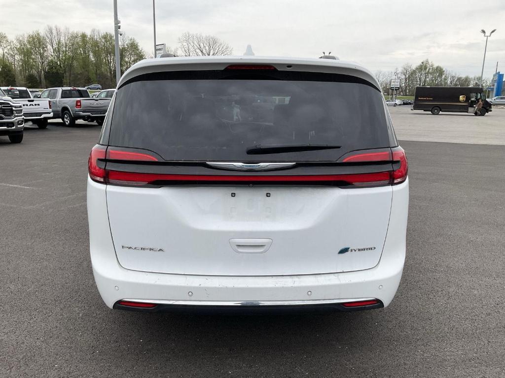 used 2021 Chrysler Pacifica Hybrid car, priced at $20,450
