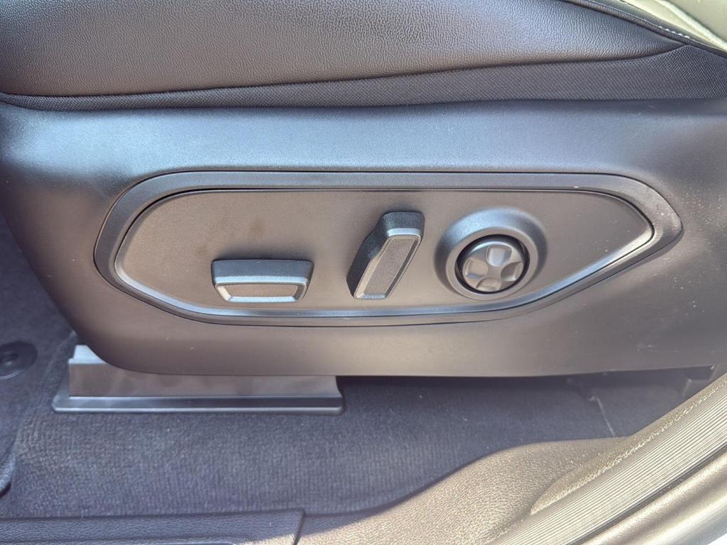 new 2025 Jeep Grand Cherokee L car, priced at $45,375