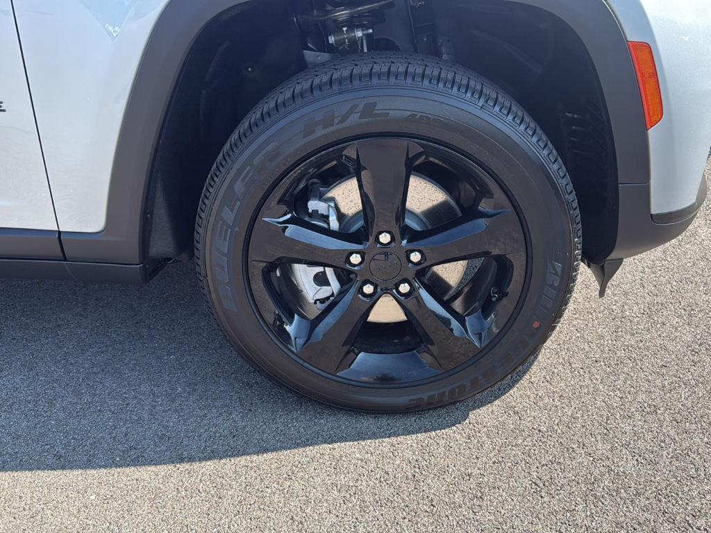 new 2025 Jeep Grand Cherokee L car, priced at $45,375