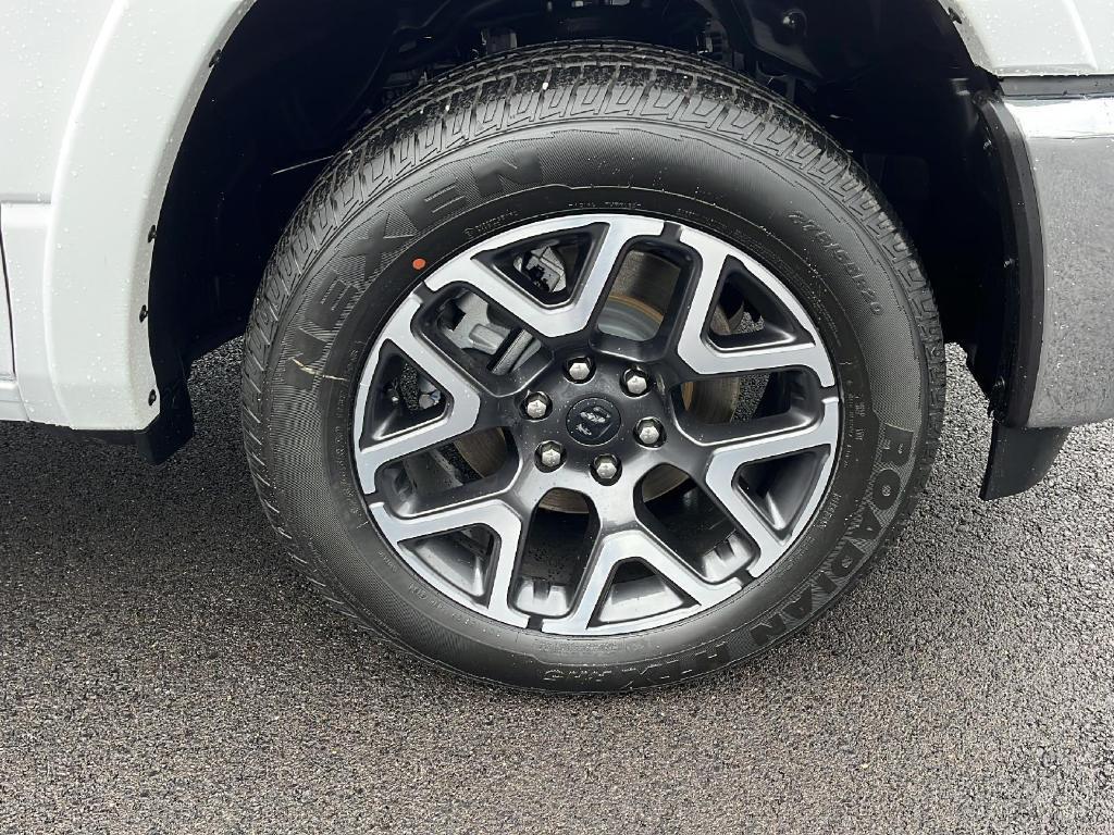 new 2025 Ram 1500 car, priced at $60,660