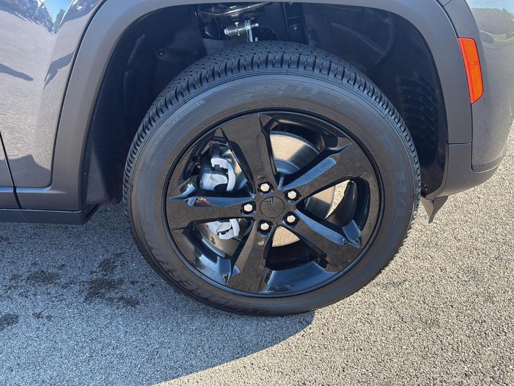 new 2025 Jeep Grand Cherokee L car, priced at $44,375