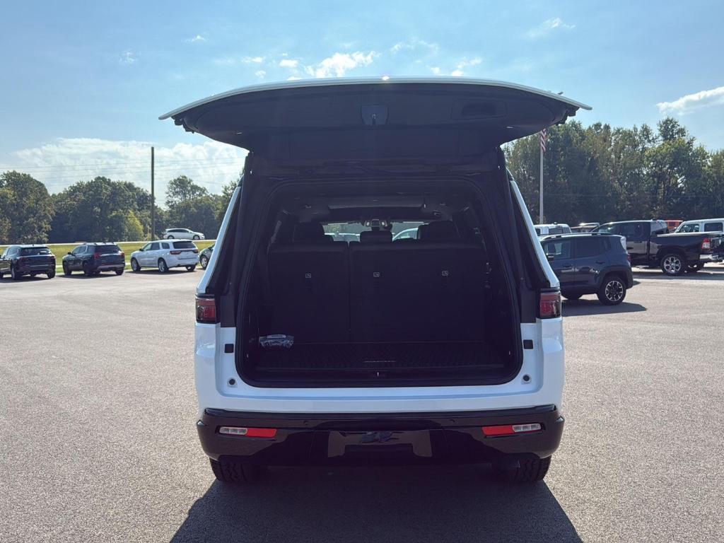 new 2025 Jeep Wagoneer car, priced at $73,835