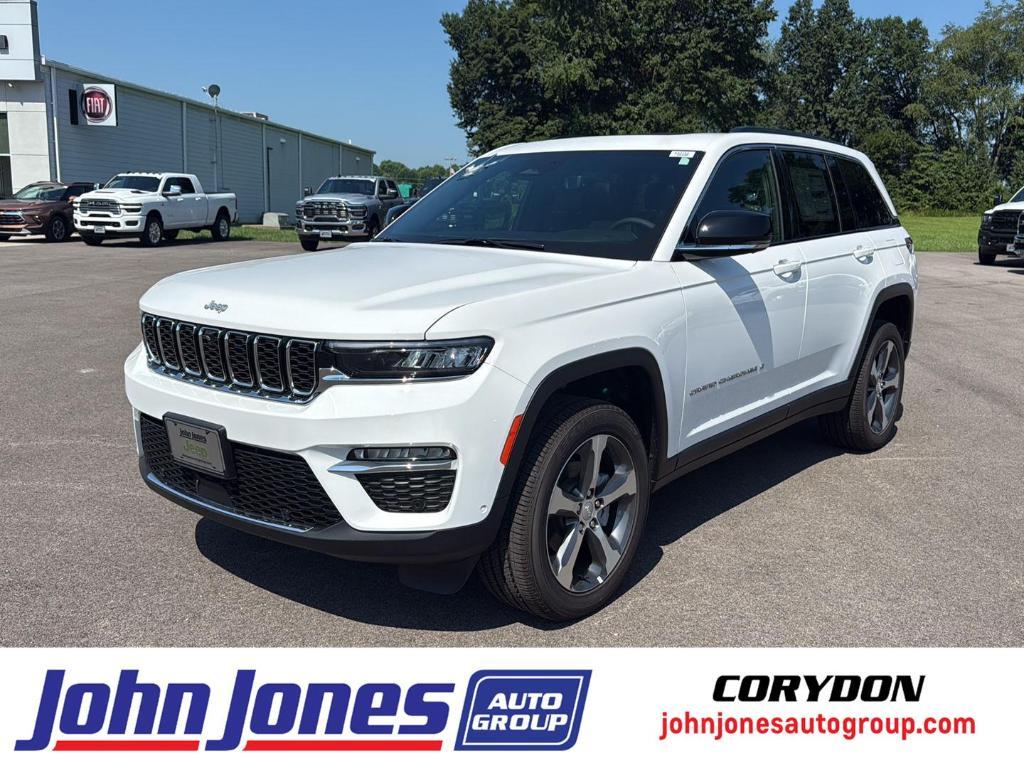 new 2025 Jeep Grand Cherokee car, priced at $45,000