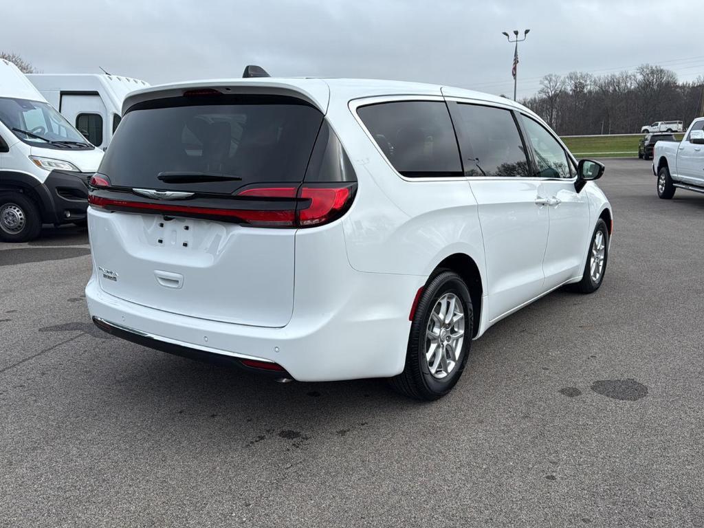new 2026 Chrysler Pacifica car, priced at $41,640