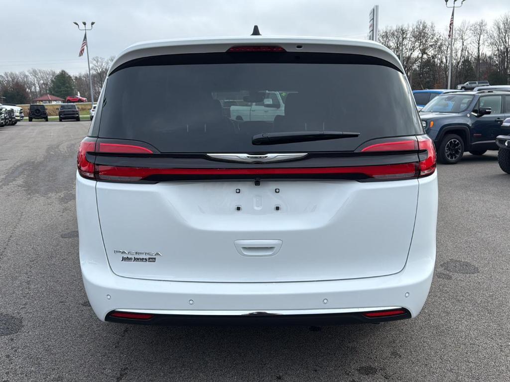 new 2026 Chrysler Pacifica car, priced at $41,640