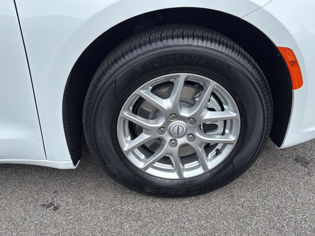 new 2026 Chrysler Pacifica car, priced at $41,640