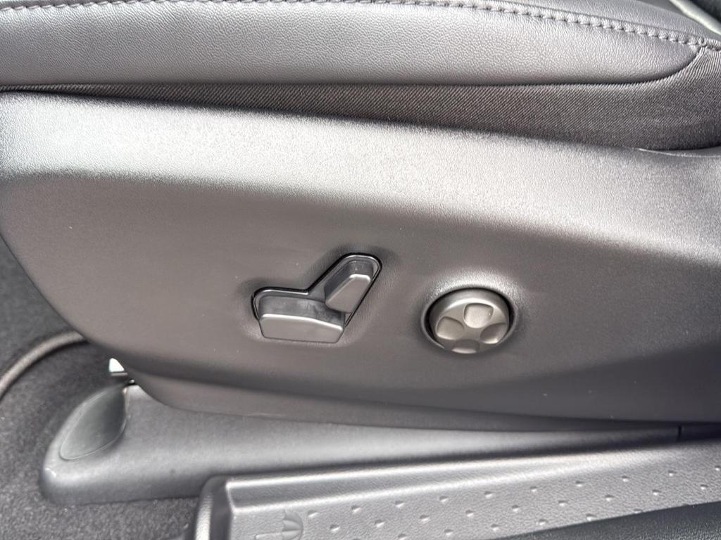 new 2026 Chrysler Pacifica car, priced at $41,640