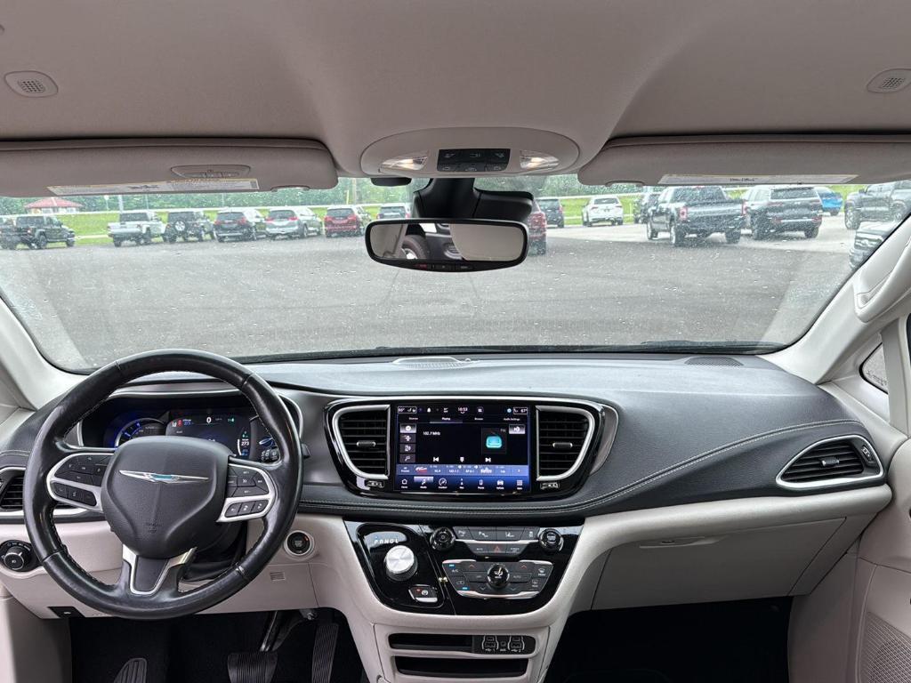 used 2021 Chrysler Pacifica Hybrid car, priced at $20,450