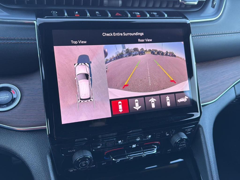 new 2025 Jeep Grand Cherokee L car, priced at $58,711