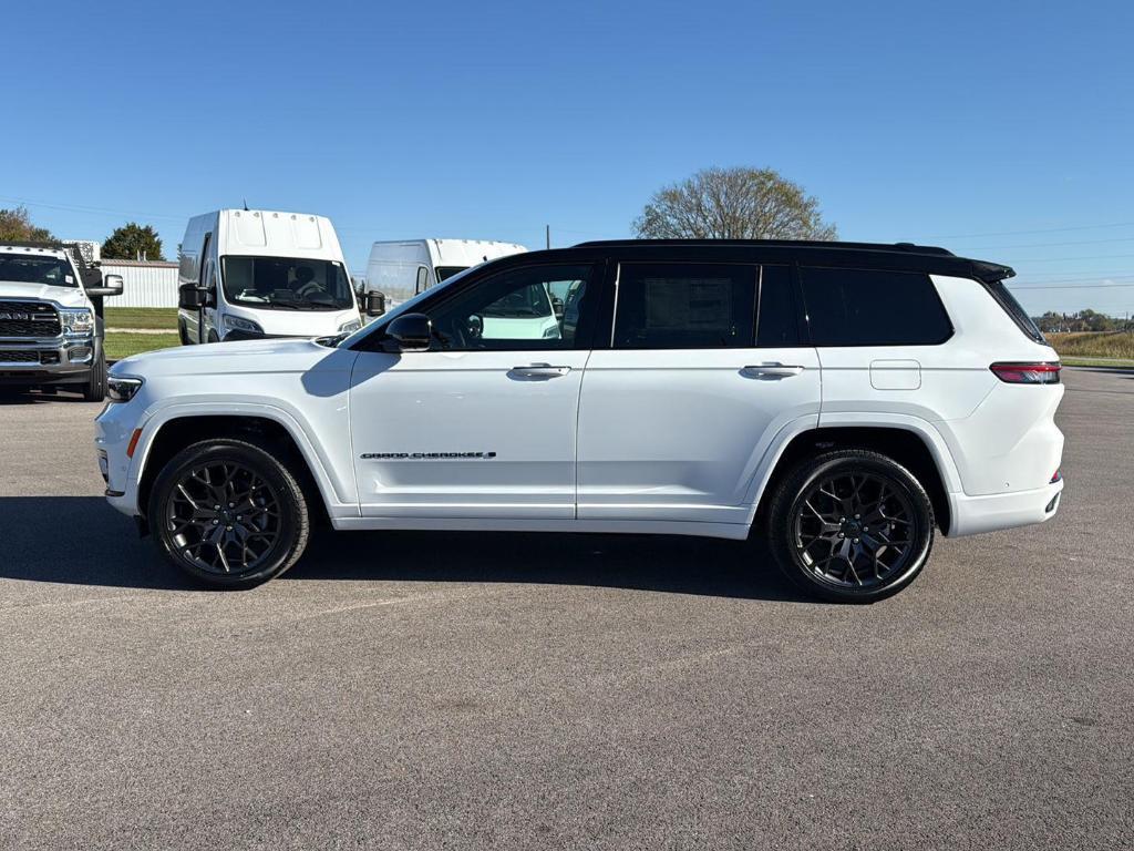 new 2025 Jeep Grand Cherokee L car, priced at $58,711
