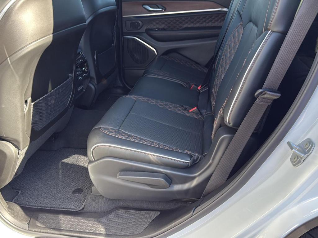 new 2025 Jeep Grand Cherokee L car, priced at $58,711