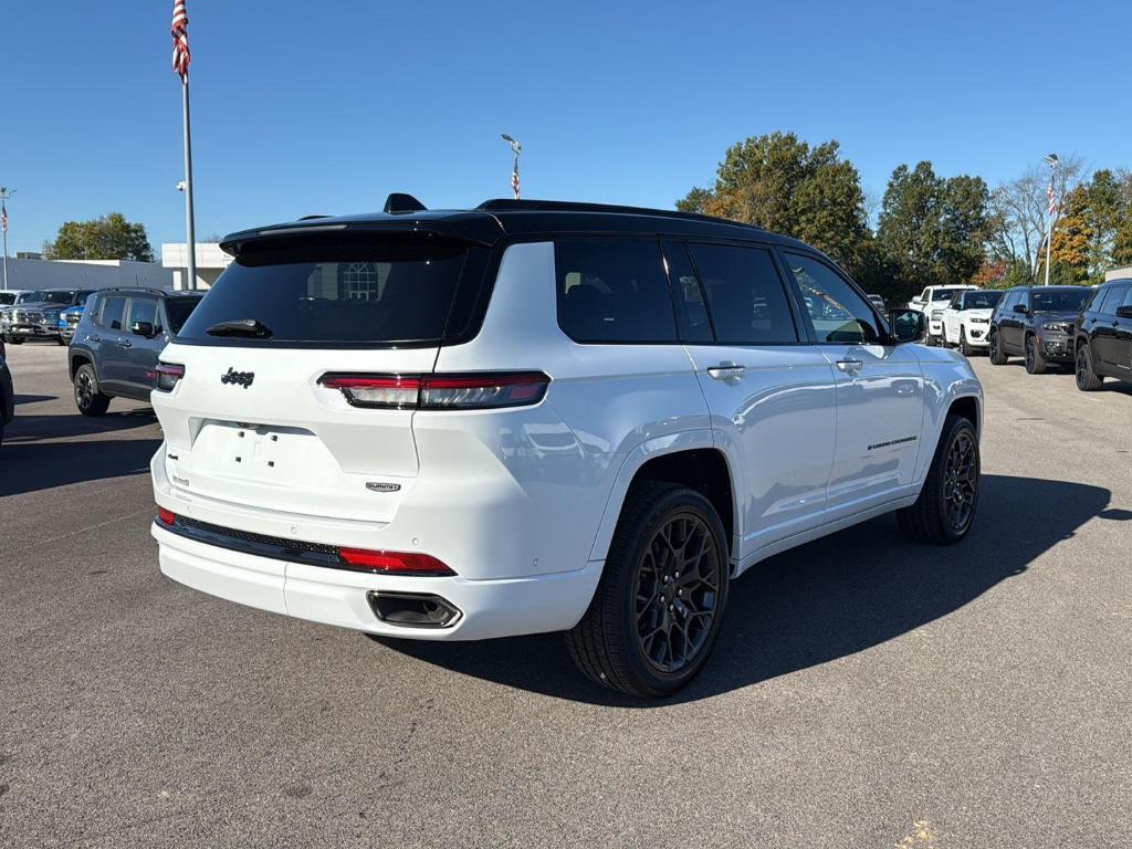 new 2025 Jeep Grand Cherokee L car, priced at $58,711