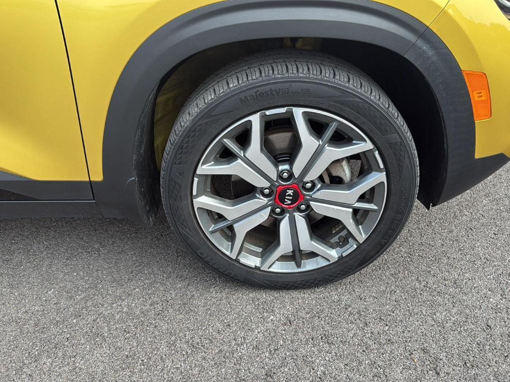 used 2021 Kia Seltos car, priced at $16,900