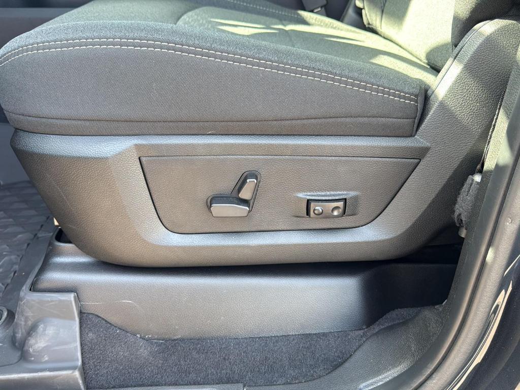 new 2025 Ram 2500 car, priced at $59,986