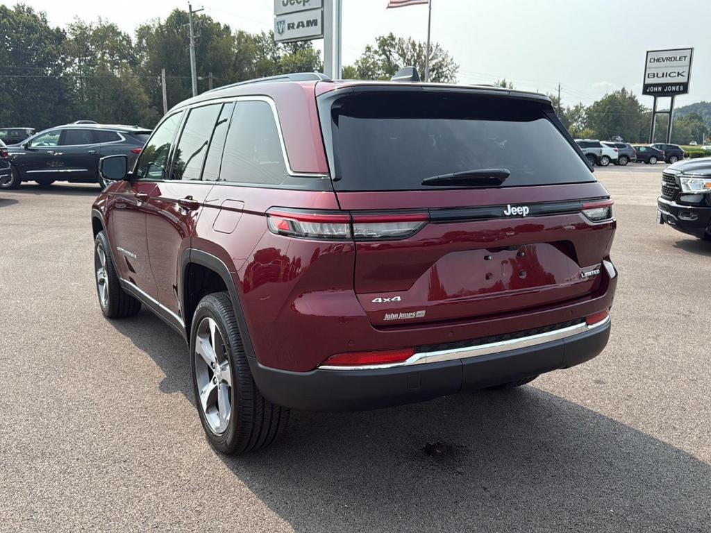 new 2025 Jeep Grand Cherokee car, priced at $45,370