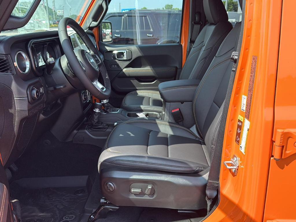 new 2025 Jeep Wrangler car, priced at $57,420