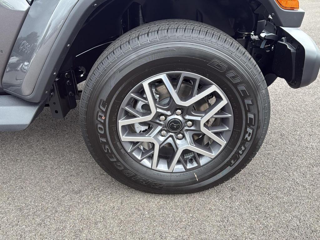 new 2025 Jeep Wrangler car, priced at $57,120