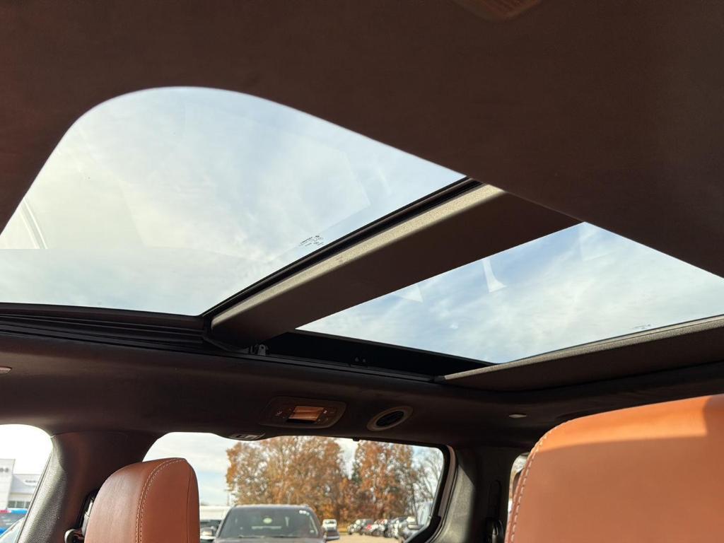 new 2026 Chrysler Pacifica car, priced at $52,147