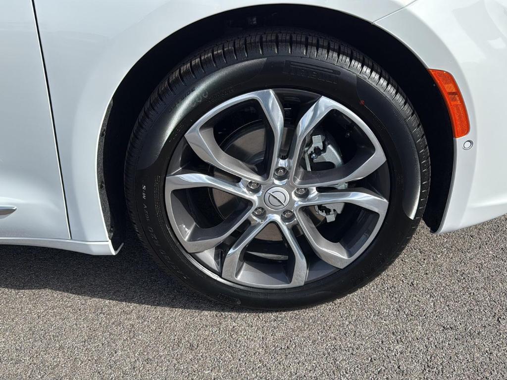 new 2026 Chrysler Pacifica car, priced at $52,147