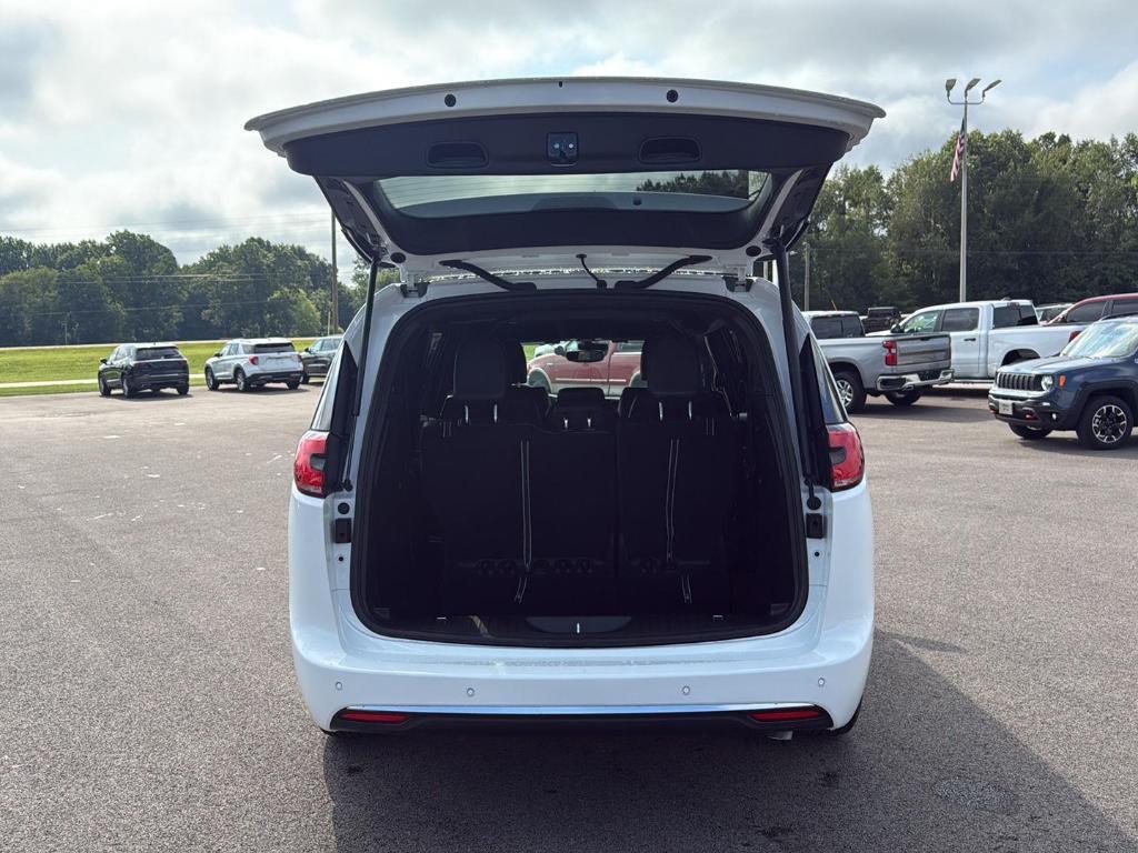 new 2026 Chrysler Pacifica car, priced at $44,935