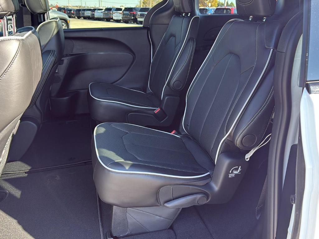 new 2026 Chrysler Pacifica car, priced at $50,025