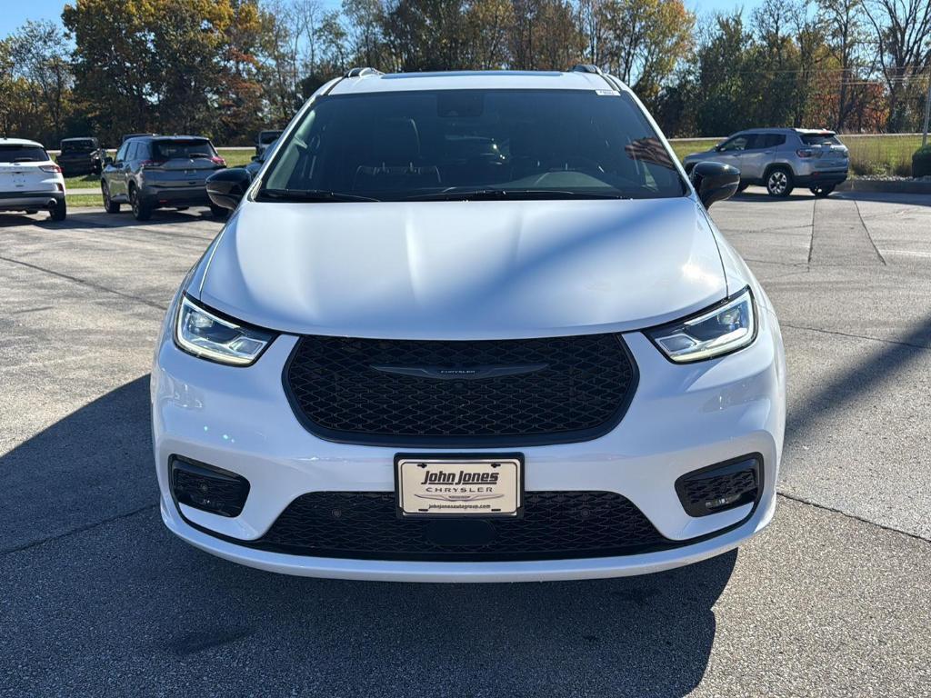 new 2026 Chrysler Pacifica car, priced at $50,025