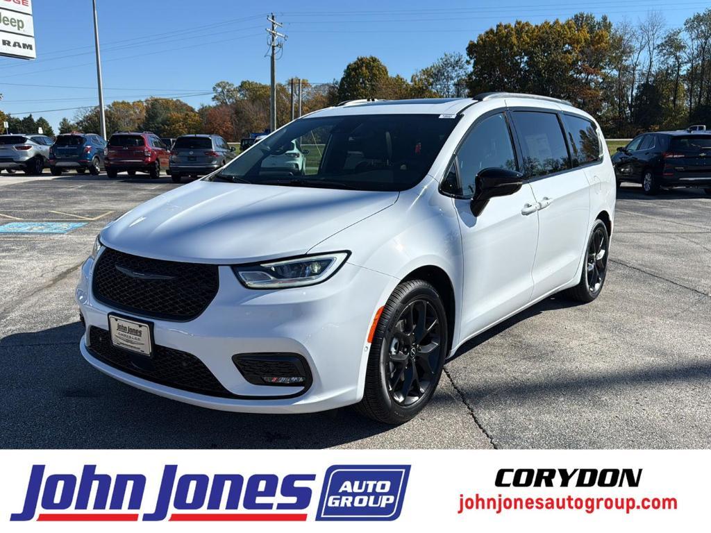 new 2026 Chrysler Pacifica car, priced at $50,025