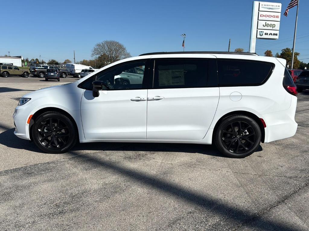 new 2026 Chrysler Pacifica car, priced at $50,025