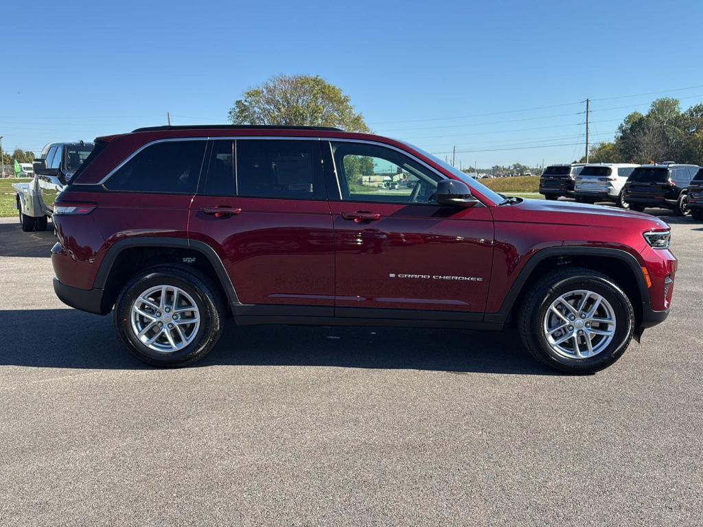 new 2025 Jeep Grand Cherokee car, priced at $38,420