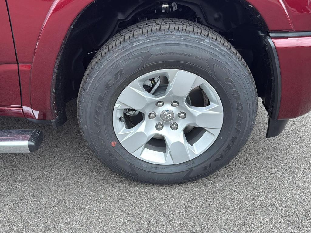 new 2025 Ram 1500 car, priced at $55,675